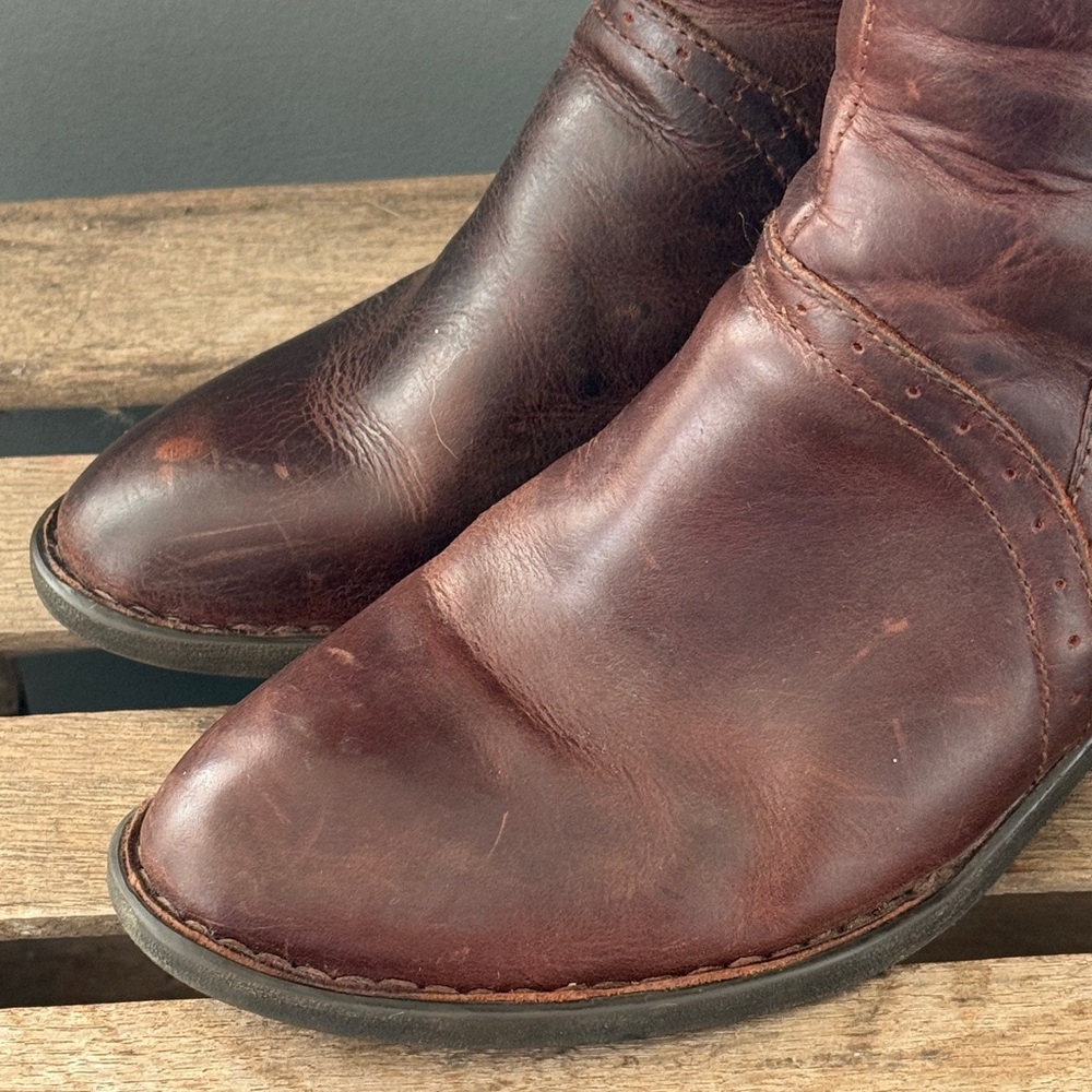 Born Poly Tall Heeled Distressed‎ Riding Boots 7.5 - Picture 3 of 12